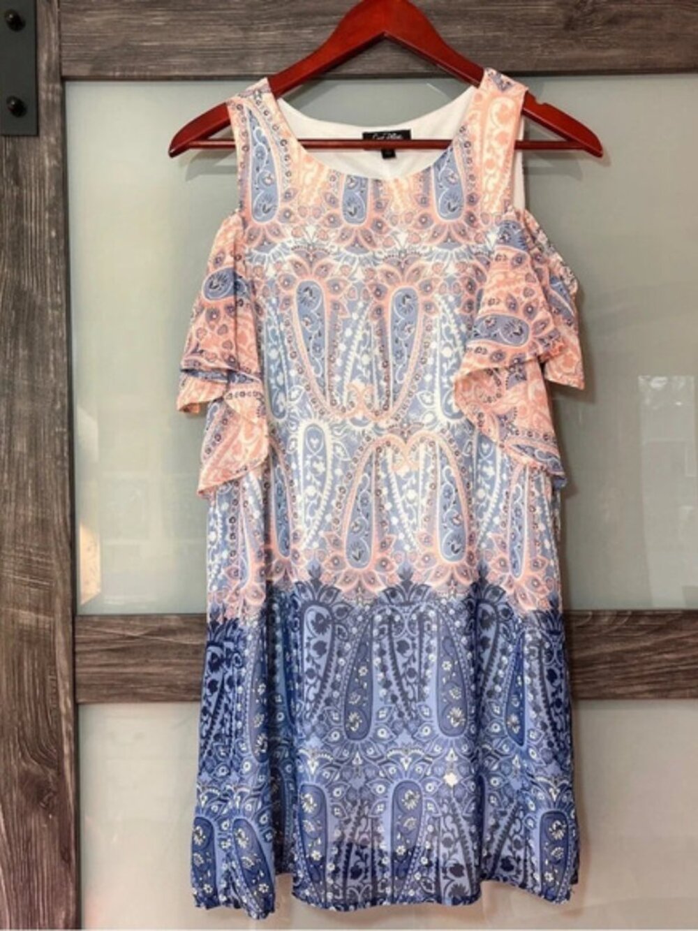 Love Reign Boho Paisley Peekaboo Shoulder Mini Dress Women’s Size M